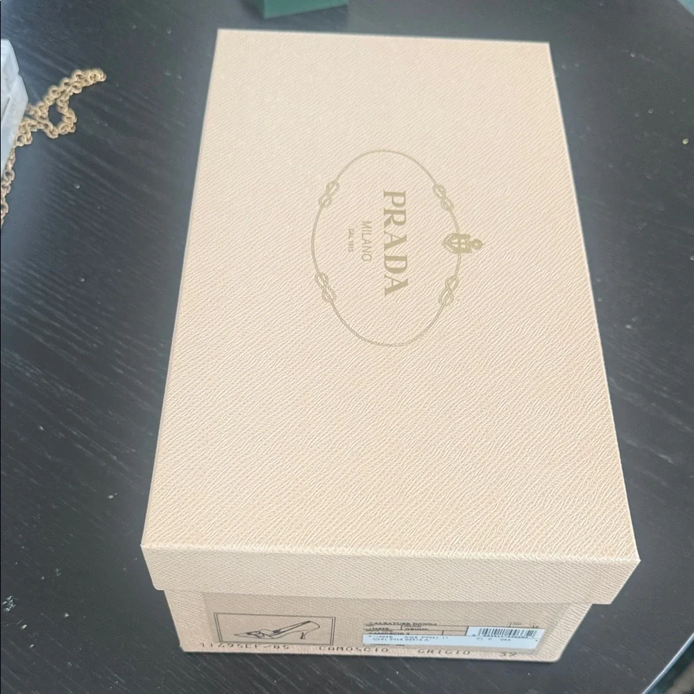 Prada Gray Suede Pointed-Toe Pumps - Calzature Donna - Picture 8 of 8